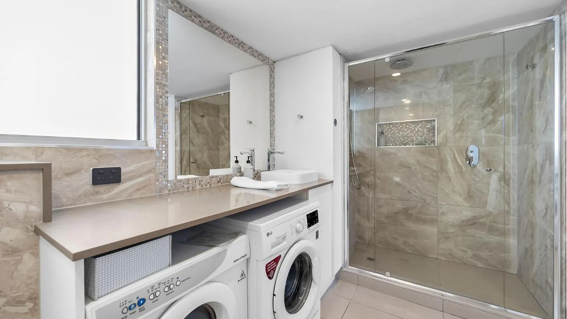 Syrenuse 22 Apartman Mooloolaba